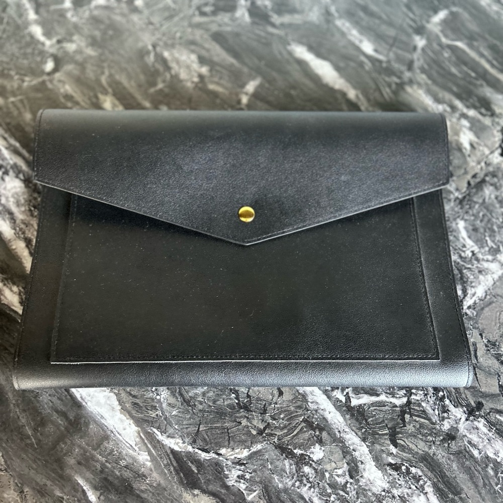 Glass Ladder & Co. Megan Portfolio - Black Vegan Leather